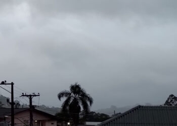 Risco de tempestade subtropical Yakecan virar furacão alerta Inmet
