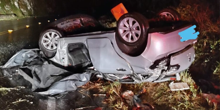 Acidente na ERS-448 em Farroupilha resulta na morte de um jovem de 24 anos e deixa três pessoas feridas