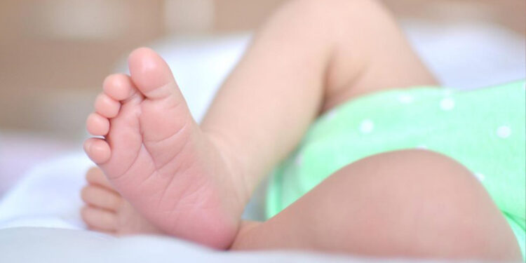 Quase 57 mil recém-nascidos foram registrados sem o nome do pai