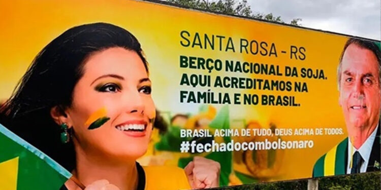 Liminar que pedia a retirada de outdoors pró-Bolsonaro em Santa Rosa é negada pela Justiça