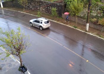 Defesa Civil do Rio Grande do Sul emite alerta para um volume maior de chuvas que chega ao Estado nesta quarta-feira