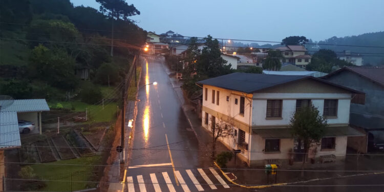 Chove em todo o RS nesta sexta-feira