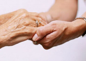 Atenção: Oportunidade de emprego para mulheres acima de 50 anos