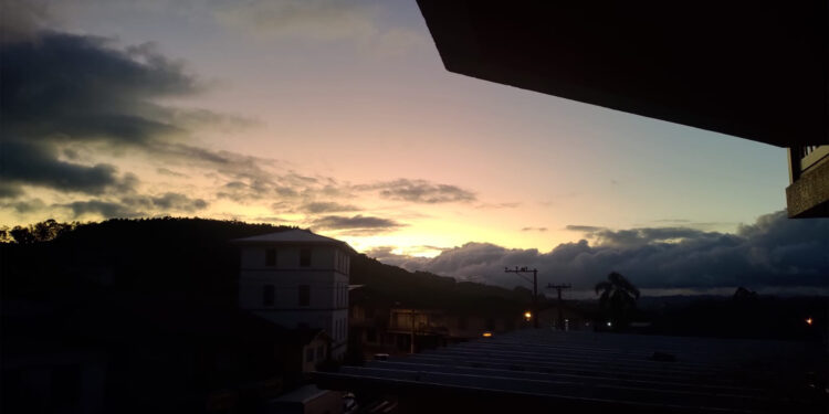 Frio intensifica no RS nesta segunda-feira