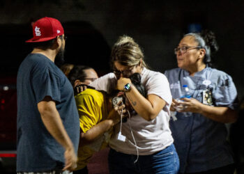 Atirador mata 14 estudantes e uma professora em escola no Texas