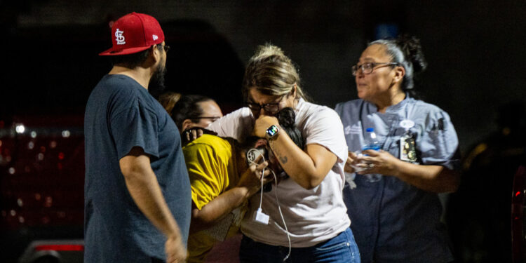 Atirador mata 14 estudantes e uma professora em escola no Texas