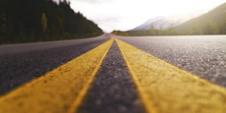 Condutores devem evitar trafegar com veículos leves nas rodovias, alerta Dnit