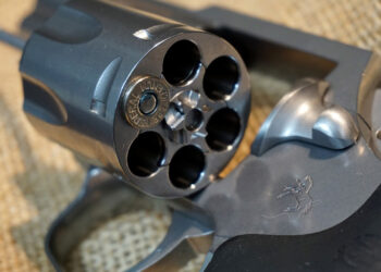 Empresário reage a assalto e mata bandido em SC