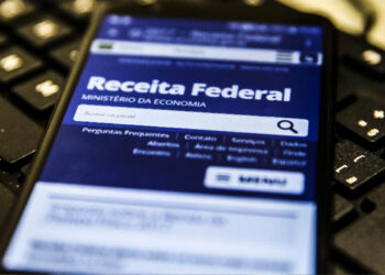 Receita alerta para golpes envolvendo a regularização de CPF