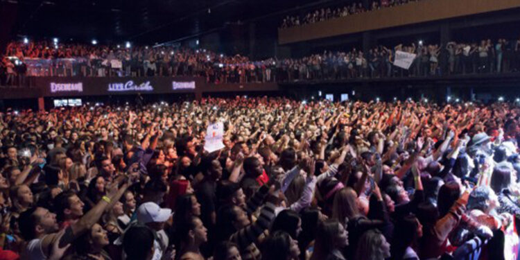 MP questiona shows de sertanejos em 26 prefeituras após polêmicasMP questiona shows de sertanejos em 26 prefeituras após polêmicas