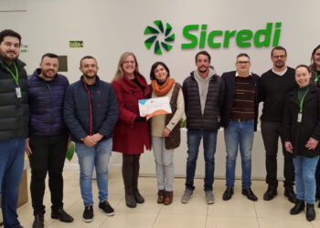 Apae de Antônio Prado recebe R$ 12 mil da Sicredi Serrana para o projeto Pacadum