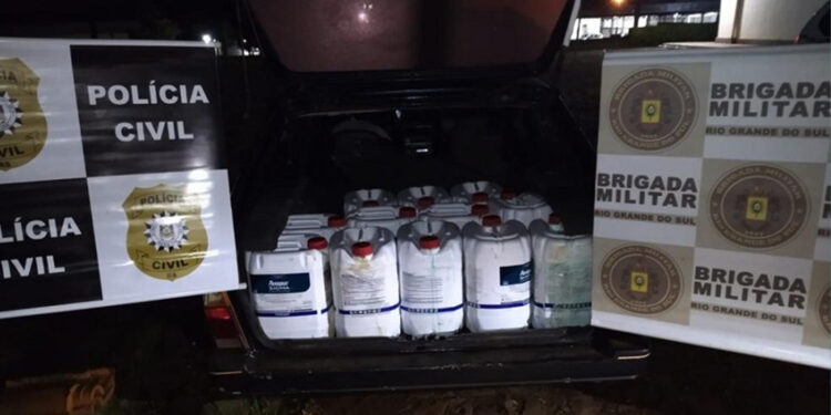 Dois homens são presos por contrabando de agrotóxicos em Três Passos