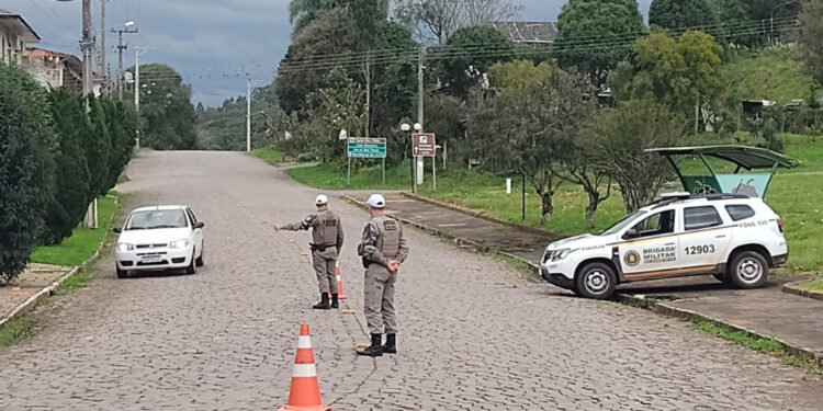 BM de Nova Roma do Sul divulga operação que resulta em 52 pessoas abordadas neste final de semana