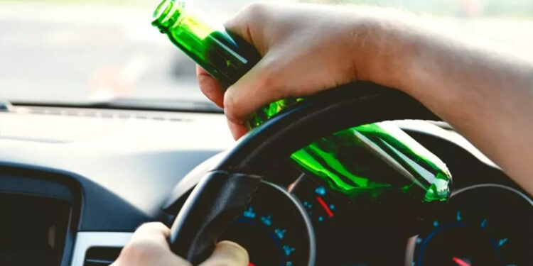 Blumenauense que colidiu carro alcoolizado tem pedido de cobertura do seguro negado na Justiça