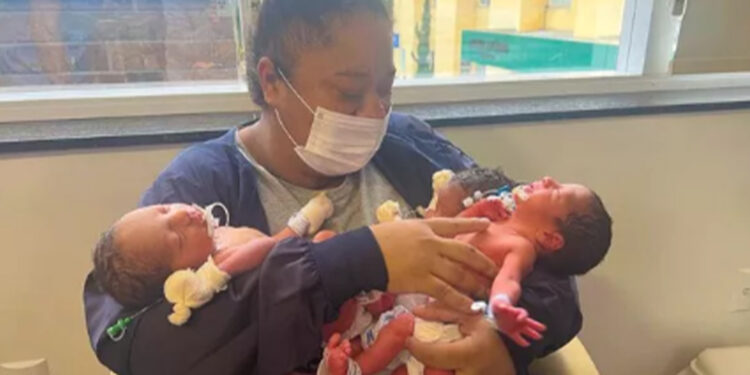 Raríssimo’, diz médico sobre mulher que deu à luz trigêmeos 10 meses após ter gêmeos em SC