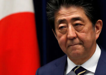 Shinzo Abe, ex-premiê do Japão, morre após ser baleado às vésperas da eleição