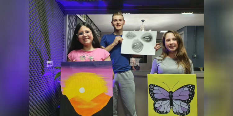 JOVENS DE NOVA ROMA DO SUL APRESENTAM SEUS TALENTOS NO PROGRAMA DEBATE LIVRE