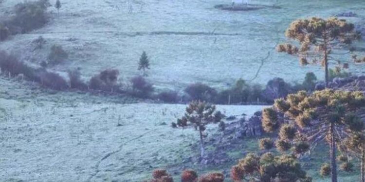 Após registrar 30°C no sábado, RS tem chance de neve e temperatura próxima a 0°C na semana