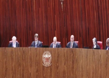 TSE proíbe porte de armas nos locais de votação no dia da eleição