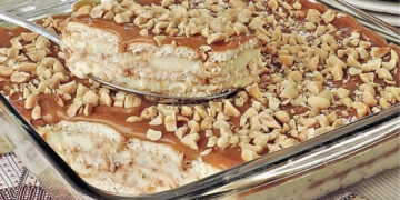 PAVÊ DE AMENDOIM COM DOCE DE LEITE