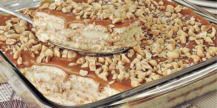 PAVÊ DE AMENDOIM COM DOCE DE LEITE