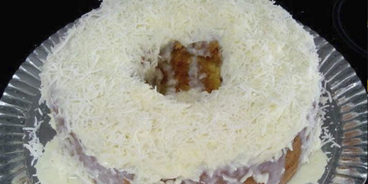 Bolo de Coco Gelado