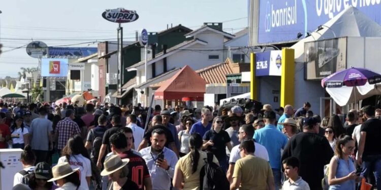 Expointer recebe cerca de 61 mil pessoas no primeiro dia de feira