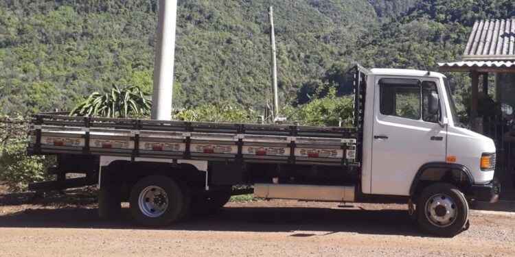 Casal do interior de São Marcos cai em golpe e perde caminhão avaliado em R$ 100 mil