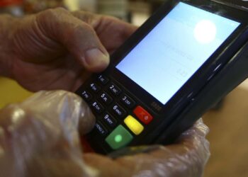 BC estabelece limite de cobrança de taxas nas máquinas de cartão