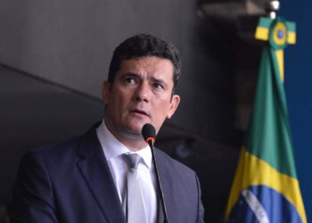 Moro chama Lula para debate ‘olho no olho’ sobre corrupção
