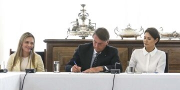 Presidente sanciona lei que acaba com limitação de procedimentos cobertos pelos planos de saúde