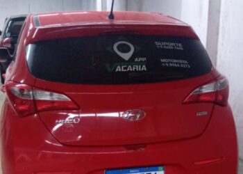 Veículo roubado de motorista de aplicativo em Vacaria é encontrado em Caxias do Sul