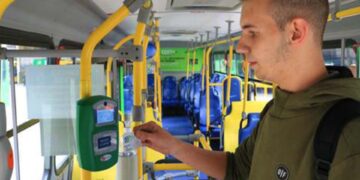 Cidade de Santa Catarina implementa reconhecimento facial para evitar fraudes em ônibus