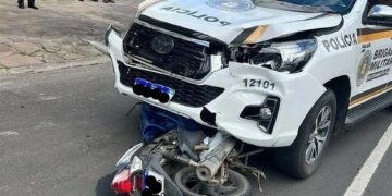 Policial é indiciado por lesão corporal culposa em caso de motociclista com perna amputada após atropelamento em Osório