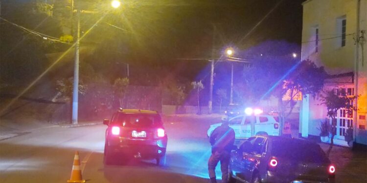 Final de semana tem 40 veículos abordados e 6 multas de trânsito em Nova Roma do Sul