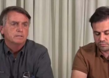 Bolsonaro pede a eleitores indecisos que não deixem de votar