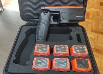 Brigada Militar de Nova Roma do Sul recebe arma de condução elétrica