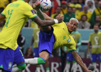 Brasil joga contra a Suíça e busca classificação