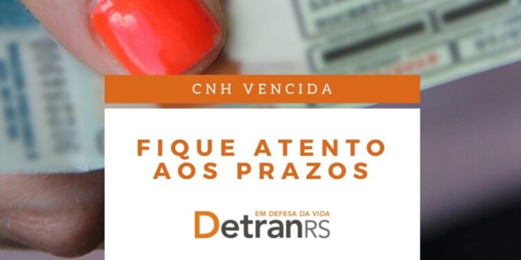 Prazo para utilização de CNHs vencidas em novembro de 2021 termina no próximo dia 30