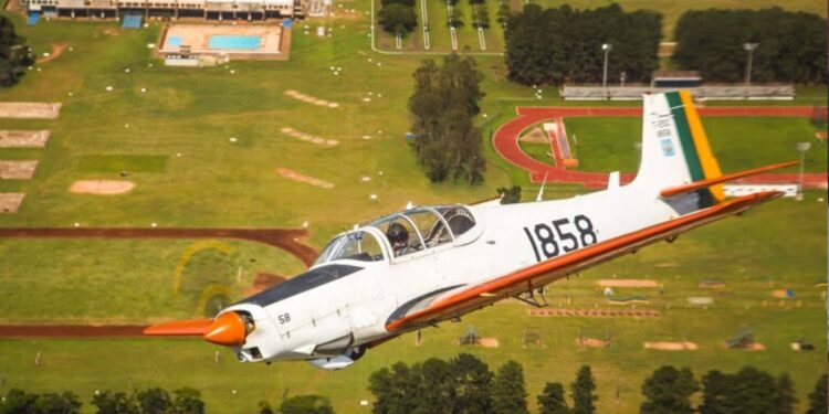 Avião da FAB que estava sumido é achado; 2 militares morreram