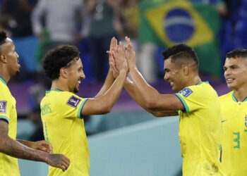 Brasil bate Suiça e se classifica para oitavas da Copa do Catar