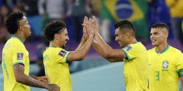 Brasil bate Suiça e se classifica para oitavas da Copa do Catar