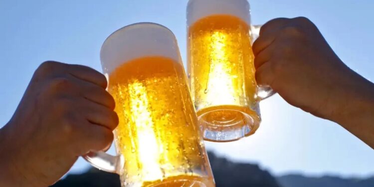 A dois dias da Copa, Catar proíbe cerveja também na porta de estádios