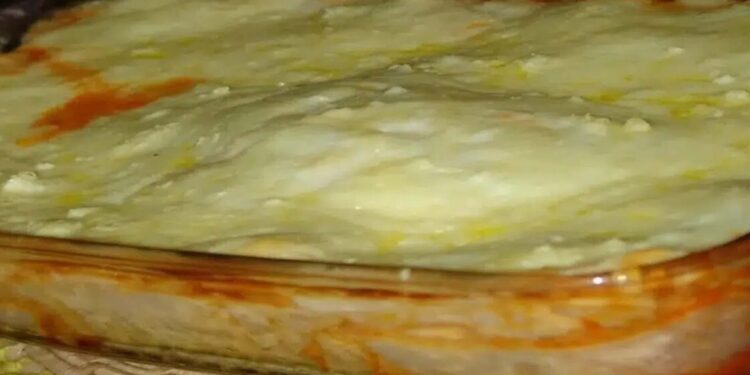 Lasanha de frango com molho branco