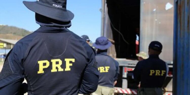 PRF pagou indenização por ‘horas extras’ de policiais em licença médica e férias, diz CGU