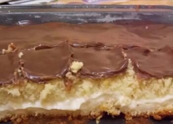 FOFINHO e DELICIOSO o Bolo Assado já com o Recheio dentro rápido e fácil e cremoso