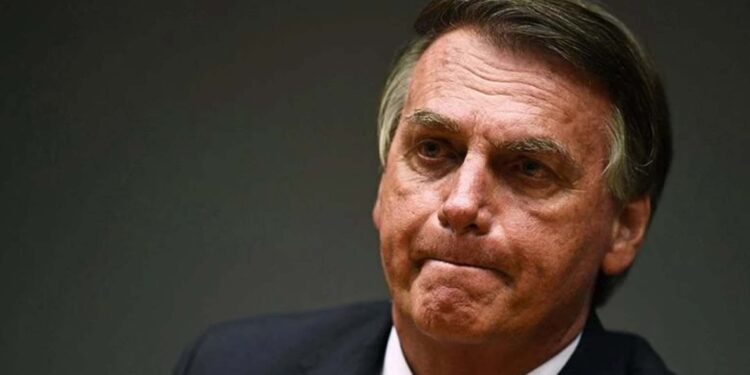 Fim de sigilo de 100 anos? As decisões de Lula que poderão afetar Bolsonaro após posse