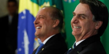 Bolsonaro recebe ex-ministro Onyx Lorenzoni no Palácio da Alvorada