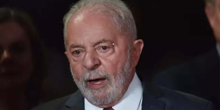 Lula é diagnosticado com inflamação na garganta após exames em SP