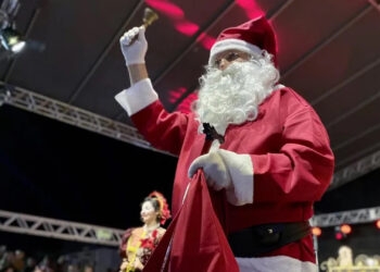 Jovem é detido após agredir Papai Noel em Flores da Cunha